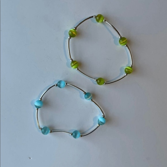 Forever in Fiji lip kit with a matte lip, gloss, lip scrub & beachy accessories - Picture 7 of 8